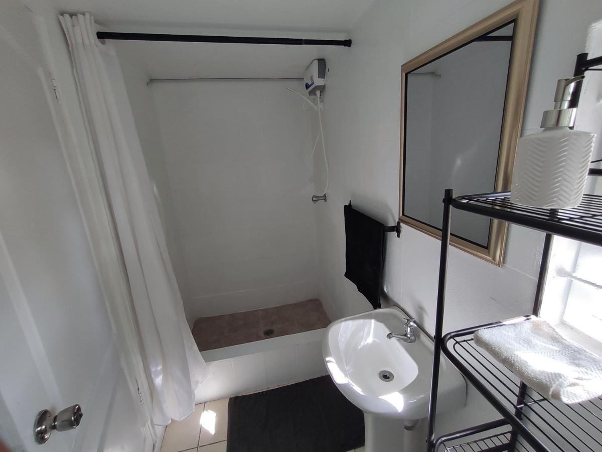 Montego Bay Garden Studio Екстериор снимка